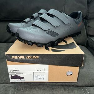 Pearl Izumi Men's 12.5 eu 48 summit Gray mountain biking Cycling Shoes